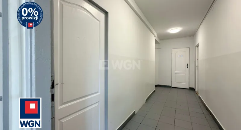 Lokal usługowy na  wynajem Łaziska Górne - Lokal użytkowy 34,80 m2 na wynajem - Łaziska Górne, ul. Mickiewicza 2A.